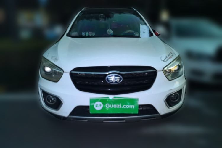 Used Bestune X80 2016 2.0L automatic Comfort trim level