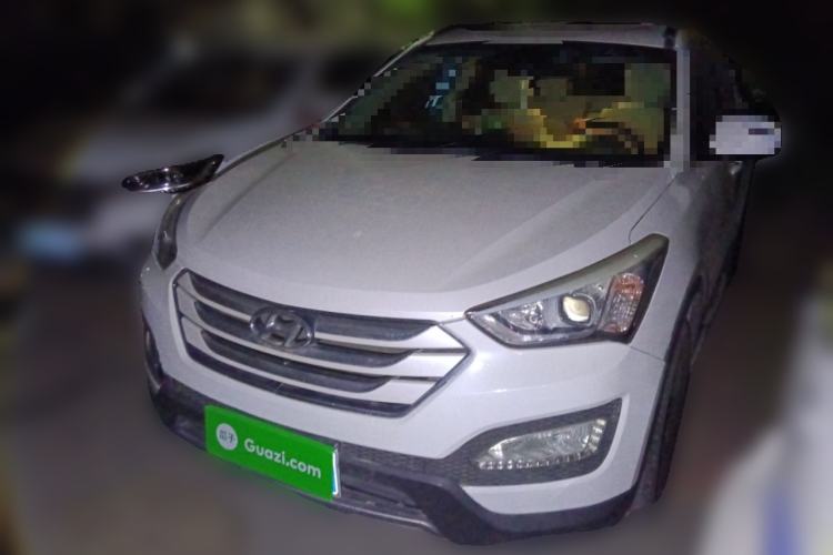 Used Hyundai Santa Fe 2013 2.4L Manual Two-Wheel Drive Comfort Version