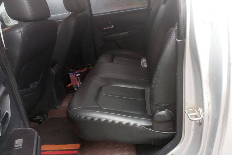 Used Great Wall Wingle 5 2017 2.0T European-Style Diesel Two-Wheel-Drive Elite Version with Large Double Cab – GW4D20B
