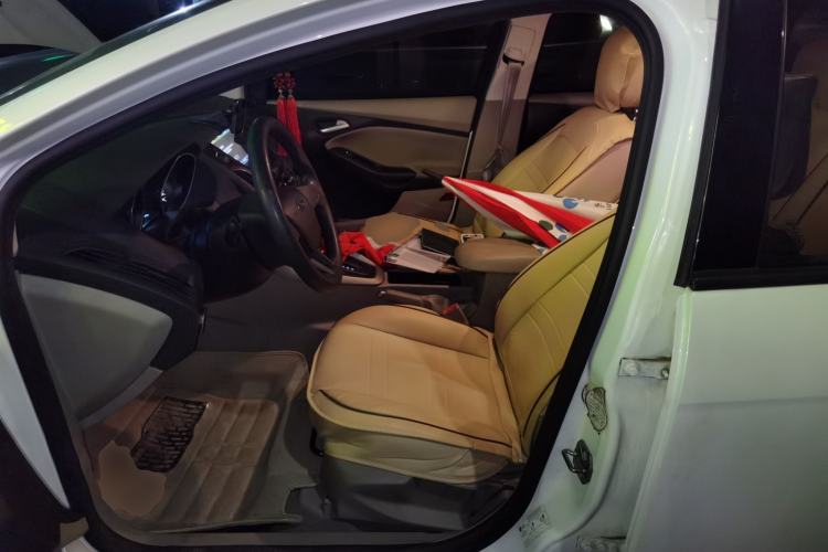 Used Ford Focus 2015 Sedan 1.6L Automatic Comfort Model