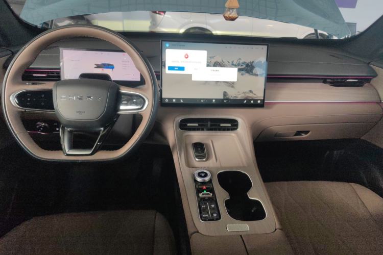 Used Chery Tiggo 8 PLUS C-DM 2025 1.5T 116 km Prestige Version 5 Seats
