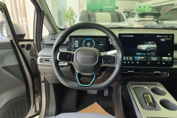 Used AION Y 2023 Younger