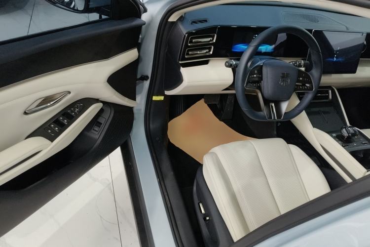 Used BYD Qin L 2024 DM-i 120KM Beyond Model