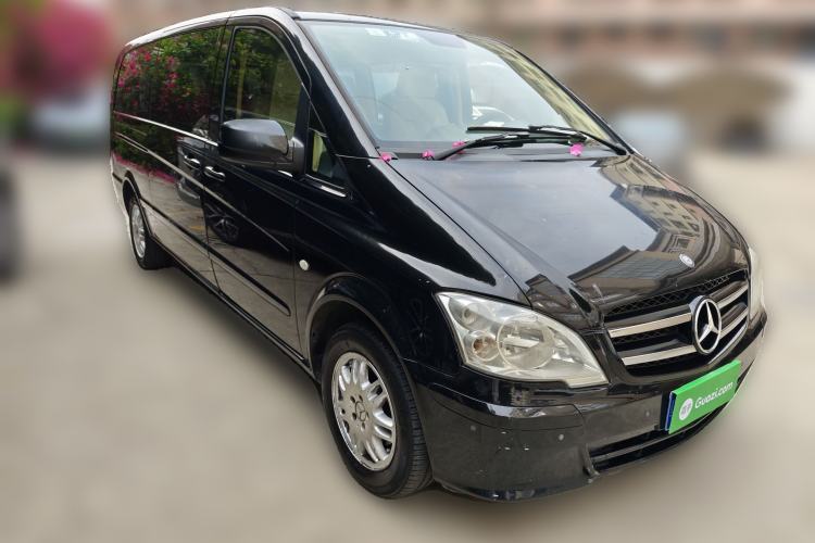 Used Mercedes-Benz Vito 2011 2.5L 7-seater executive version Front Right 45 Deg