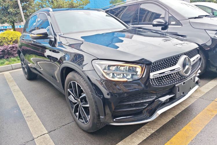 Used Mercedes-Benz GLC 2022 GLC 260 L 4MATIC Luxury Model Front Right 45 Deg