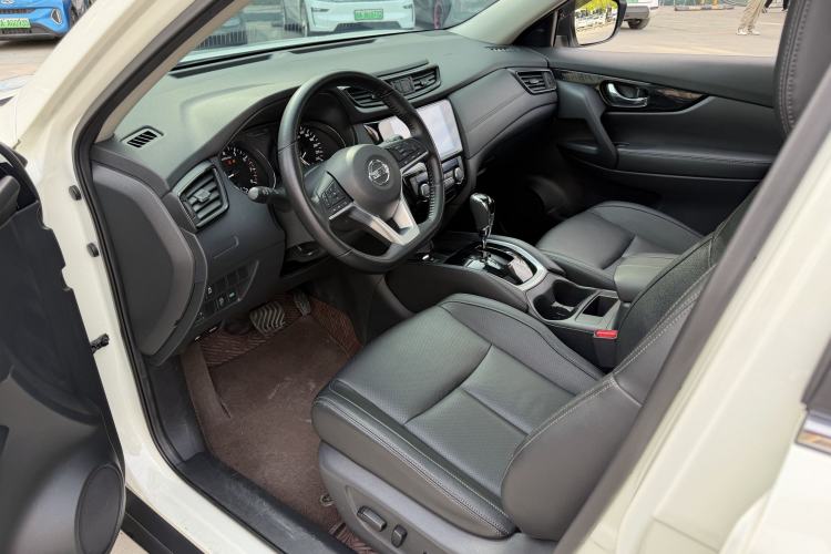 Used Nissan X-Trail 2022 2.0L Two-Wheel Drive Smart Connect & Comfort Edition