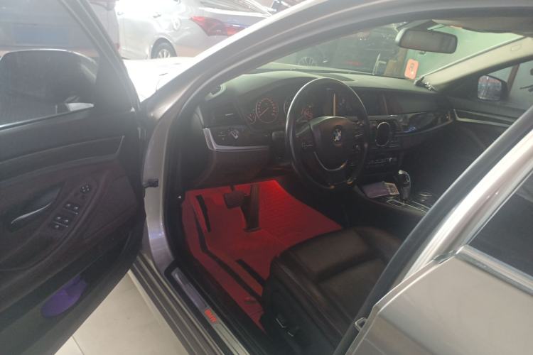 Used BMW 5 Series 2014 525Li Luxury Design Package Driver Seat