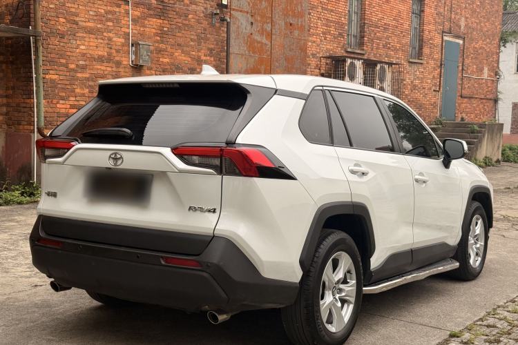 Used Toyota RAV4 2023 2.0L CVT Two-Wheel Drive Urban Edition Exterior 2