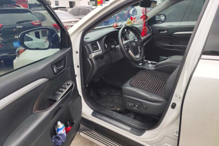 Used Toyota Highlander 2018 2.0T Four-Wheel Drive Luxury Version 7 Seats China VI Standard