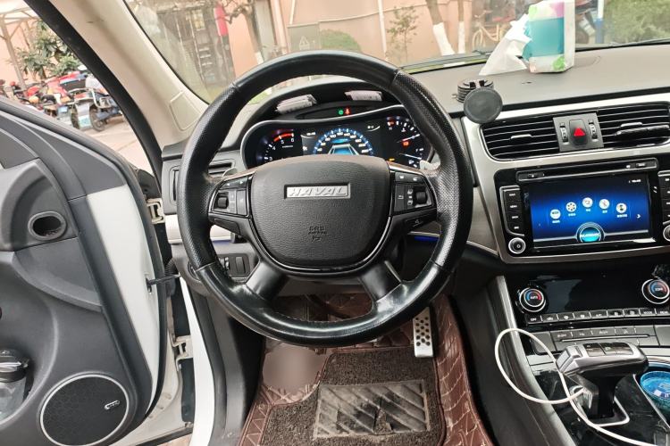 Used Haval H8 2017 2.0T Diesel 4x4 Smart Enjoyment Version
