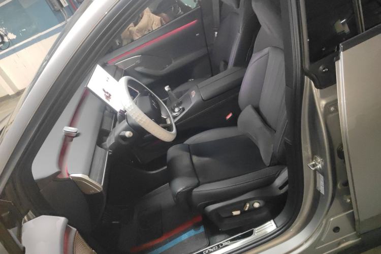 Used ONVO L60 2024 60 kWh All-Wheel Drive
