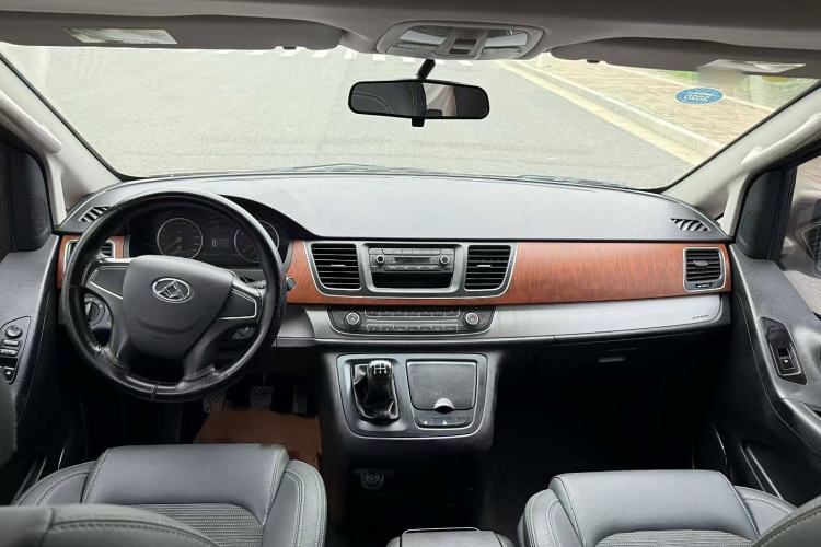 Used SAIC MAXUS G10 2016 2.4L Manual Elite Edition