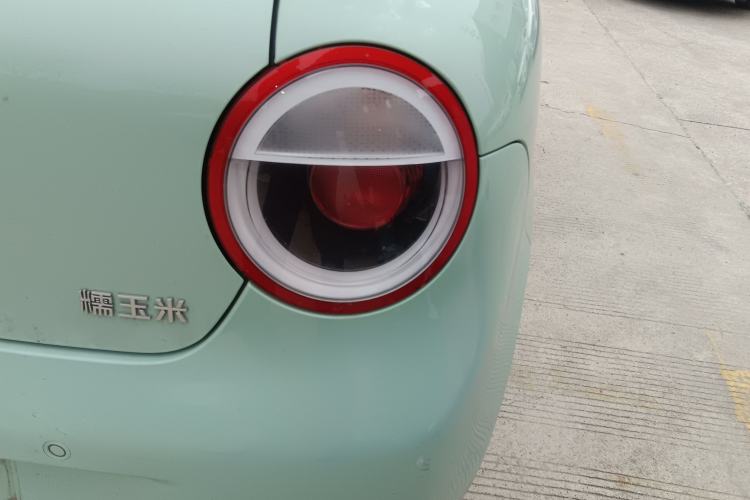 Used CHANGAN NEVO Lumin 2022 155 km – Refreshingly Sweet Edition Right Rear Taillight