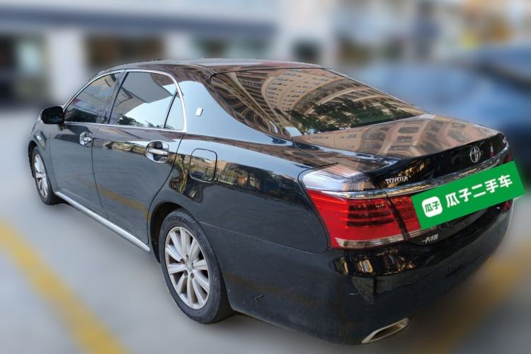 Used Toyota Crown 2012 2.5L Royal Leather Edition