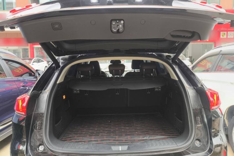 Used Wey VV5 2017 2.0T Ultra-Luxury Version
