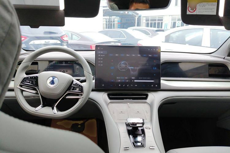 Used Denza N7 2023 Long-Range Performance Edition
