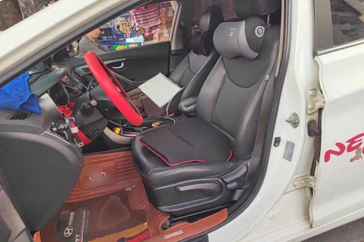 Used Hyundai Elantra (5th Generation / Langdong) 2015 1.6L Automatic Leading Model
