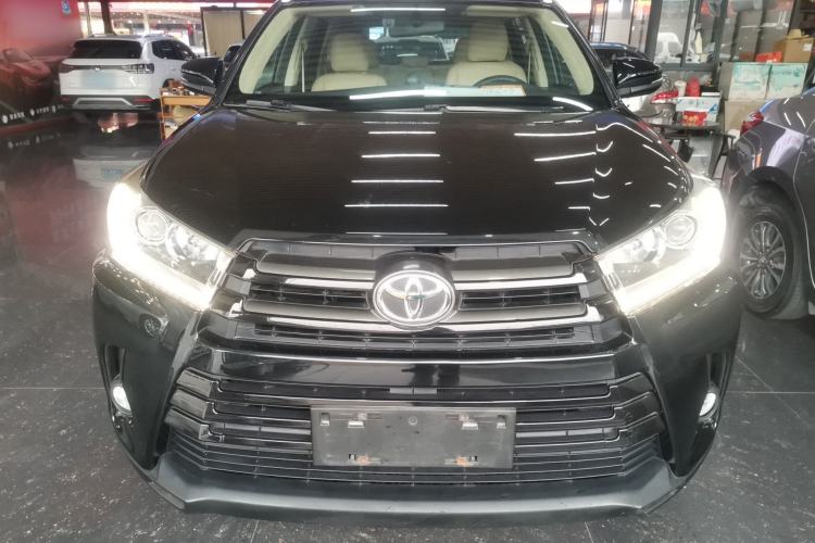 Used Toyota Highlander 2018 2.0T Two-Wheel Drive Elite Version 5 Seats China VI Standard