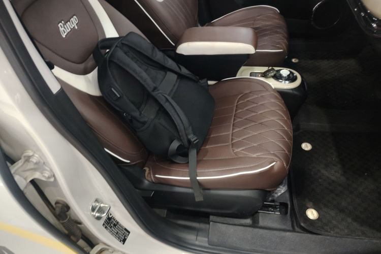 Used Wuling Bingo 2023 410 km Lingxi Deluxe Edition
