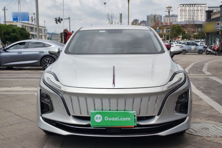 Used Hongqi E-QM5 2022 431 km Charge & Enjoy Edition
