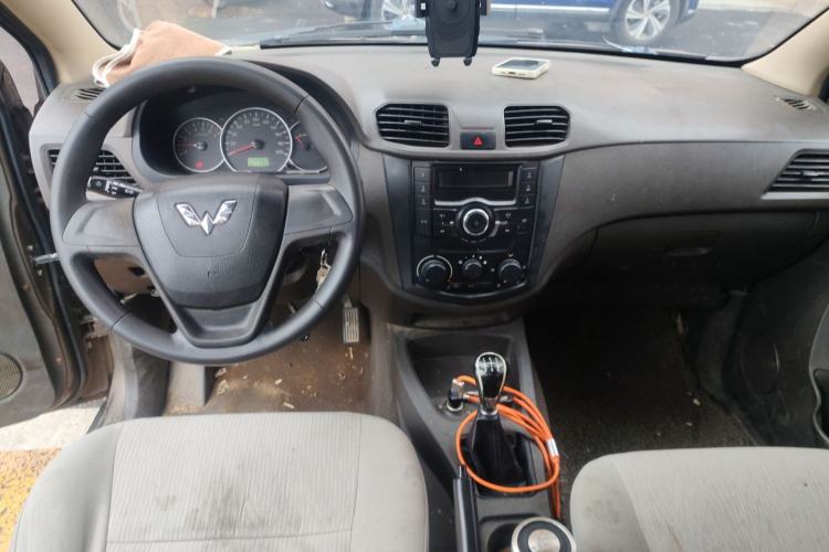 Used Wuling Hongguang 2014 1.5L Base Version