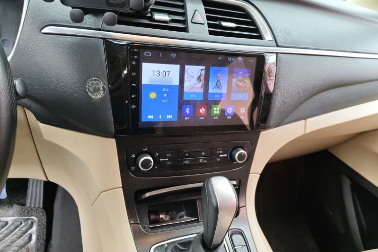 Used Huasong 7 2015 2.0T Automatic Luxury Model
