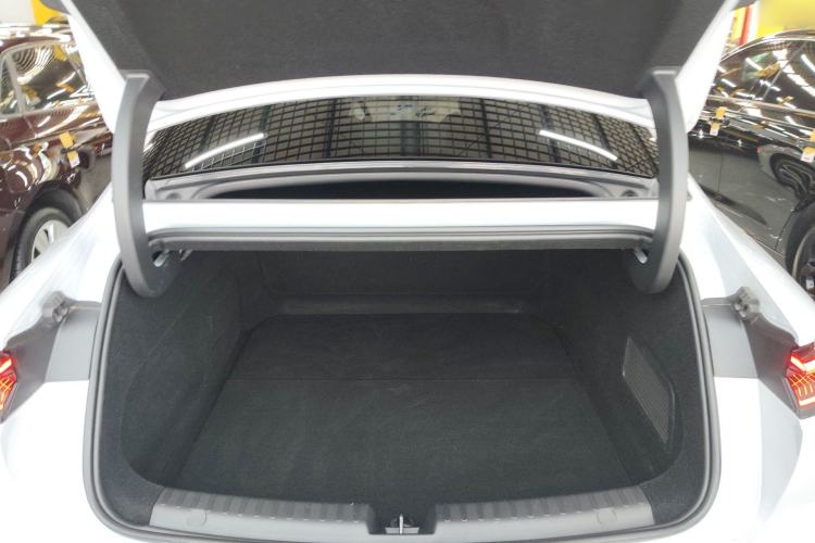 Used Geely Galaxy E8 2025 700 km Long-Range Intelligent Driving Version