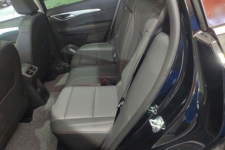 Used Buick Envision 2025 Encore Plus 28T Two-Wheel-Drive Platinum Edition