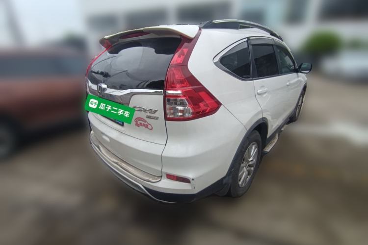 Used Honda CR-V 2015 2.0L two-wheel drive Fashion Edition Rear Right 45 Deg
