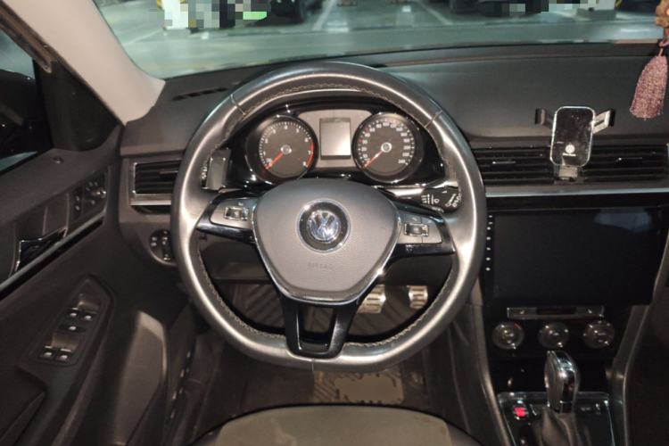 Used Volkswagen C-TREK 2018 1.5L Automatic Luxury Edition