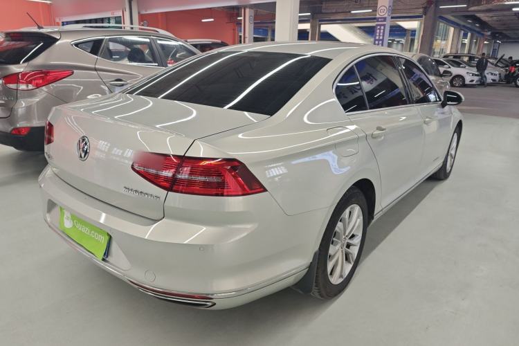Used Volkswagen Magotan 2018 330TSI DSG Luxury Model
