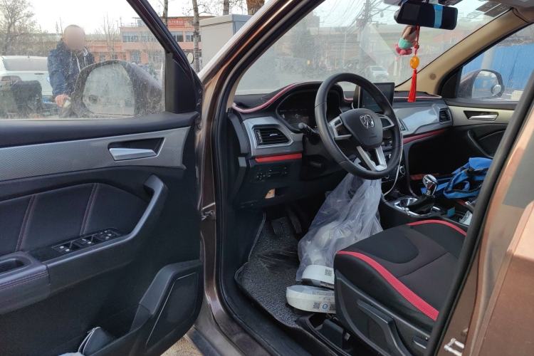 Used BAIC Weiwang M50F 2017 1.5L Standard Model
