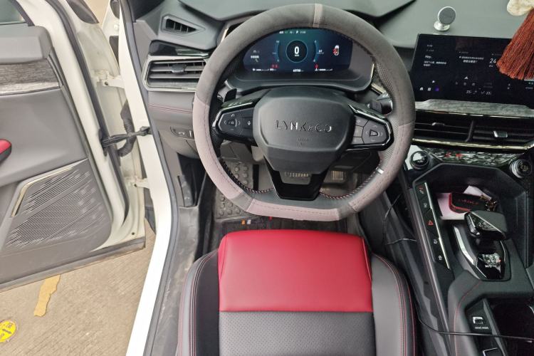 Used Lynk & Co 06 2020 1.5T JinPro model