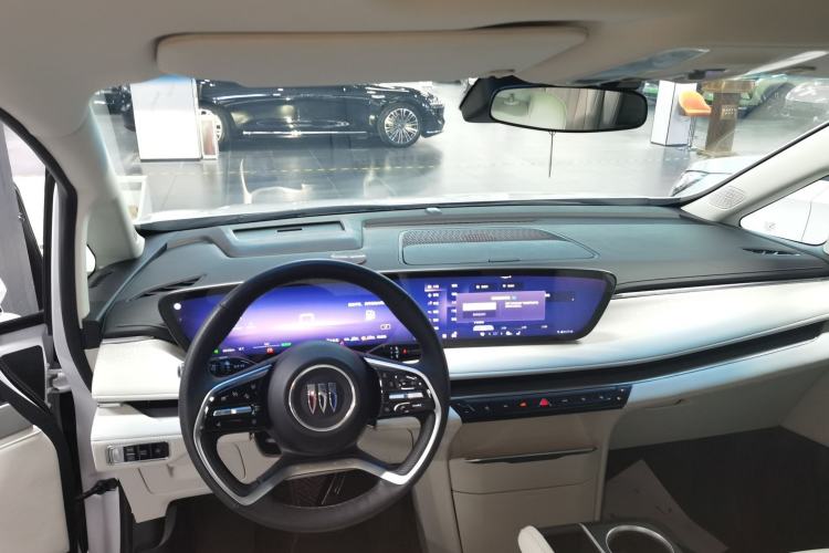 Used Buick GL8 New Energy 2024 Lu Zun Smart Edition 7-Seater Center Console