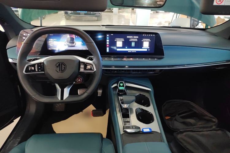 Used MG 7 2023 2.0T Automatic Trophy+ Ignition Glory Edition
