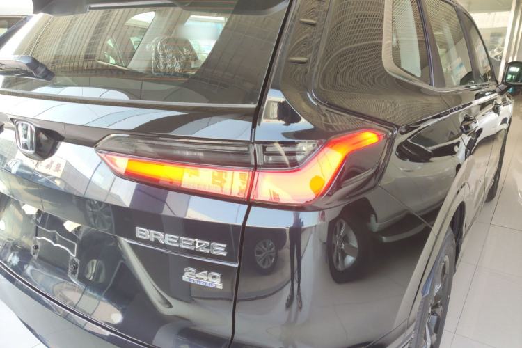 Used Honda Breeze 2025 240TURBO Two-Wheel Drive Elite Edition 5 Seats