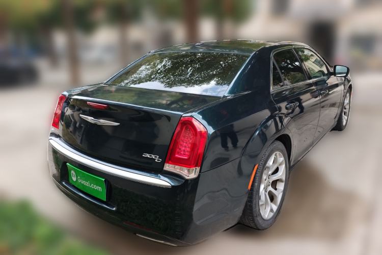 Used Chrysler 300C 2016 3.0L Supreme Edition Rear Right 45 Deg