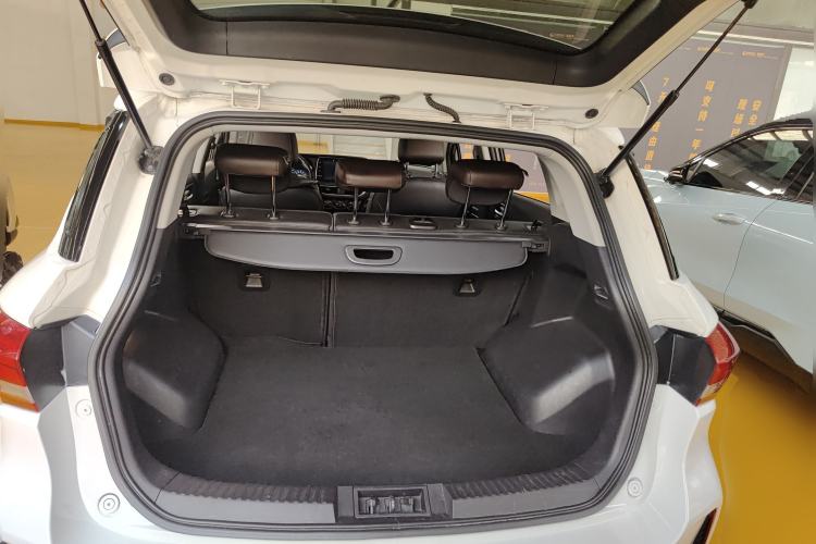 Used GAC Trumpchi GS4 2018 235T Automatic Two-Wheel Drive Luxury Smart Connectivity Version Trunk