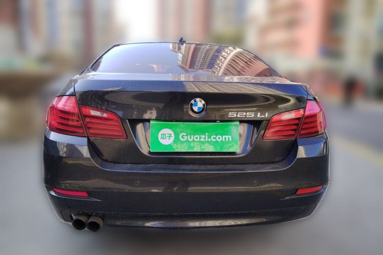 Used BMW 5 Series 2014 525Li Leading Model
