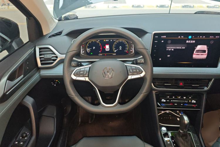 Used Volkswagen Tharu 2024 300TSI Two-Wheel-Drive Full Moon Edition