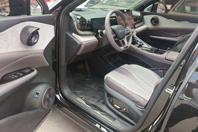 Used BYD Frigate 07 2023 DM-i 205KM Flagship Model