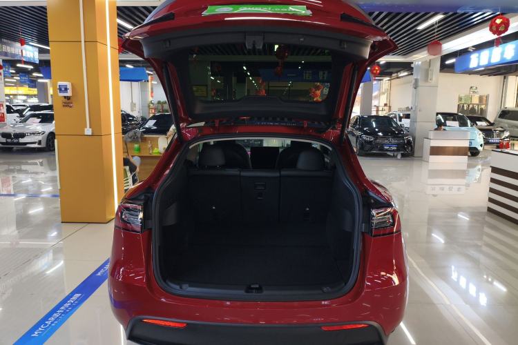 Used Tesla Model Y 2022 Long-Range All-Wheel-Drive Version