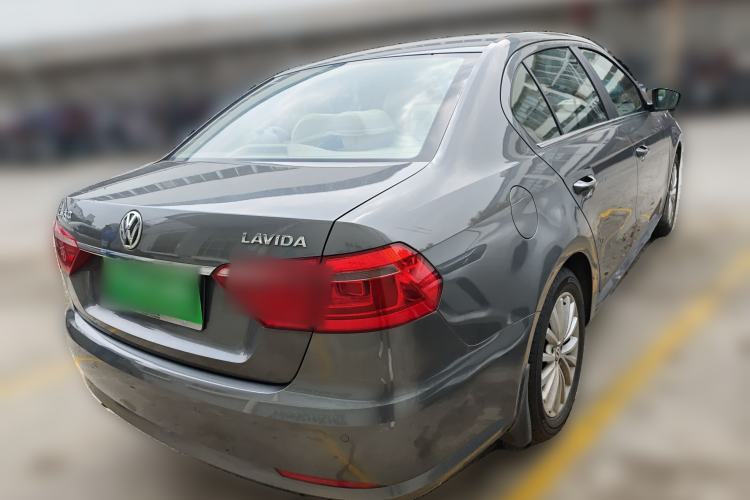 Used Volkswagen Lavida 2013 Revised Version 1.6L Automatic Luxury Edition
