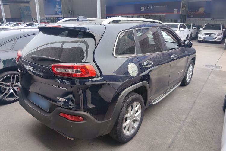 Used Jeep Cherokee 2016 2.4L Leading Edition