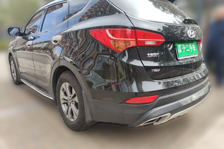 Used Hyundai Santa Fe 2015 2.0T Automatic 4x4 Smart 7-Seater Rear Left 45 Deg