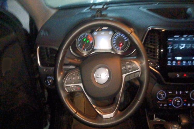 Used Jeep Cherokee 2020 2.0T Two-Wheel Drive Leading Edition