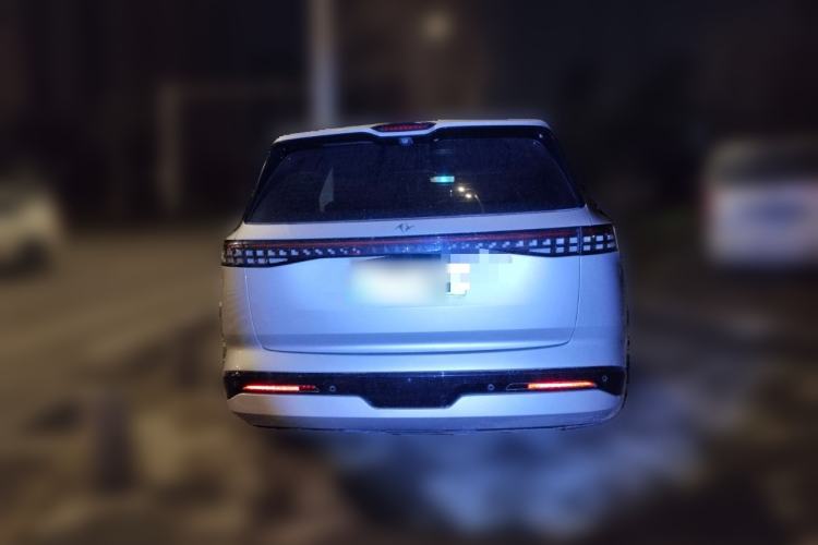 Used Dongfeng eπ eπ008 2024 210Max Range-Extended Version 6 Seats
