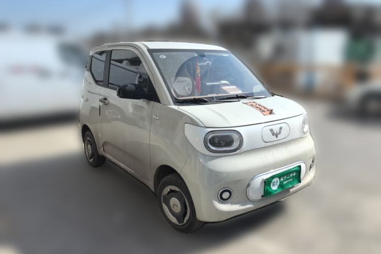 Used Wuling Hongguang MINIEV 2024 3rd Generation 215km Youth Edition Front Right 45 Deg