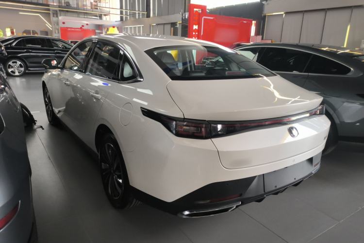 Used CHANGAN Eado PHEV 2025 Smart New Blue Whale 145KM Battleship Edition