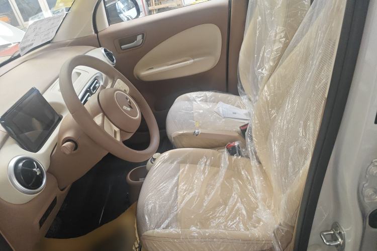 Used Wuling Hongguang MINIEV 2025 Four-Door Version Advanced Edition Driver Seat